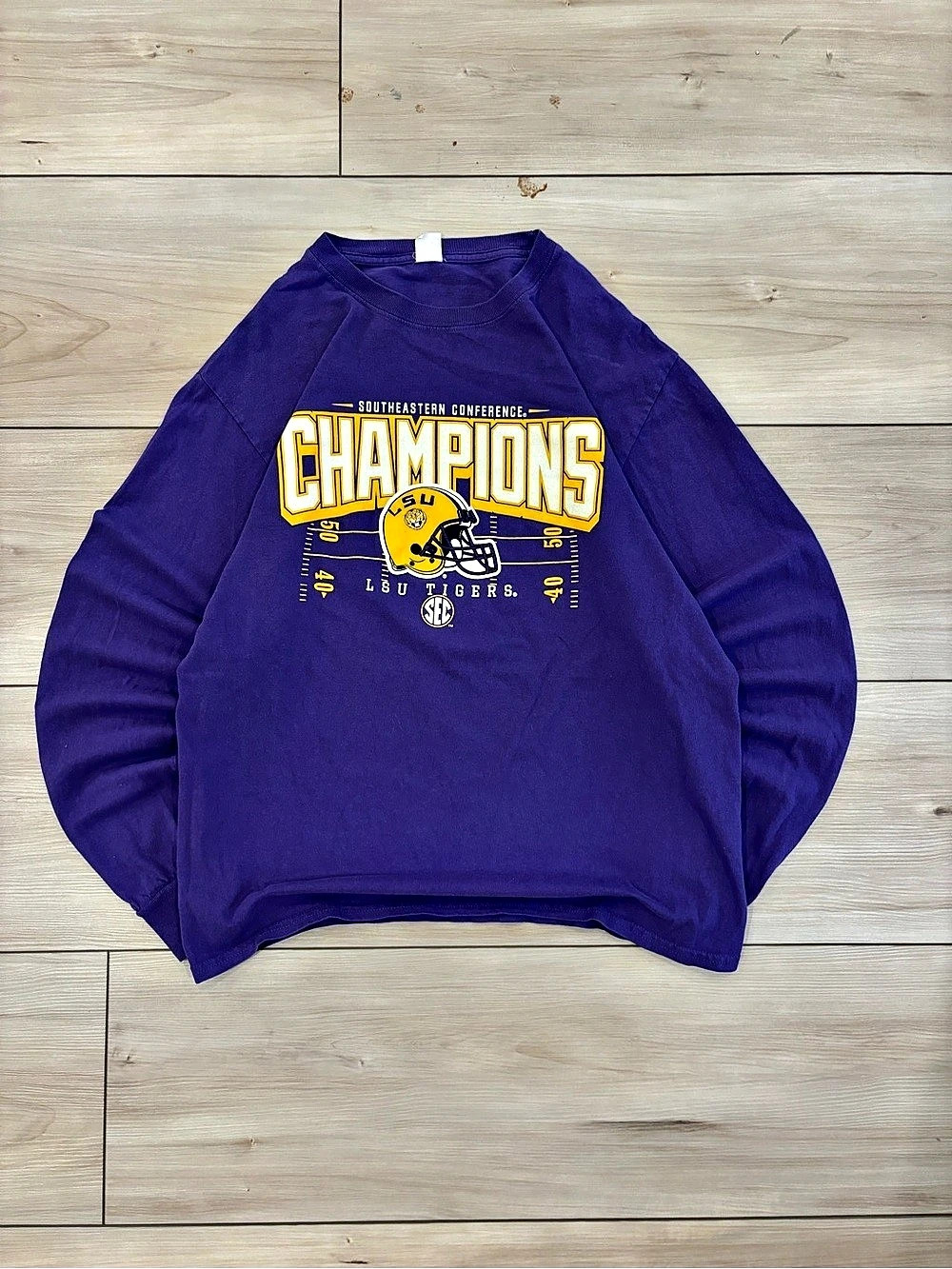 Hanes Vintage 90s LSU Tigers NCAA Champions Men’s purple long sleeve shirt